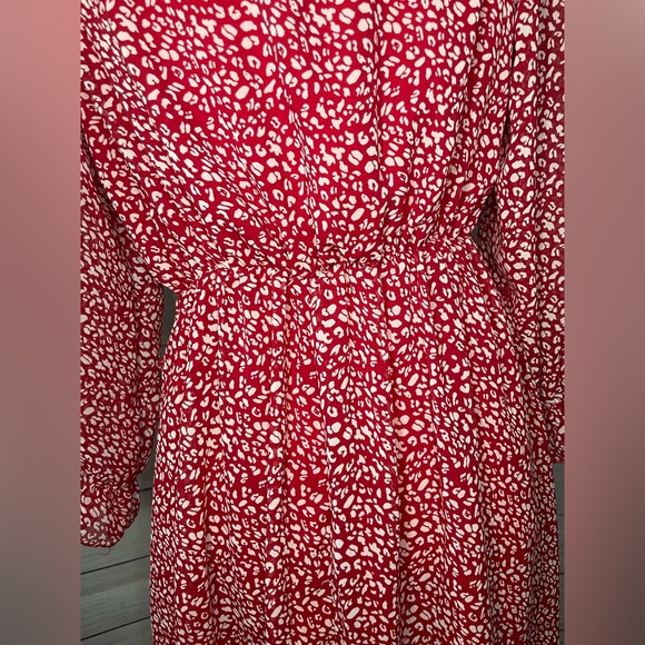 Long sleeved red dress - Picture 6 of 6